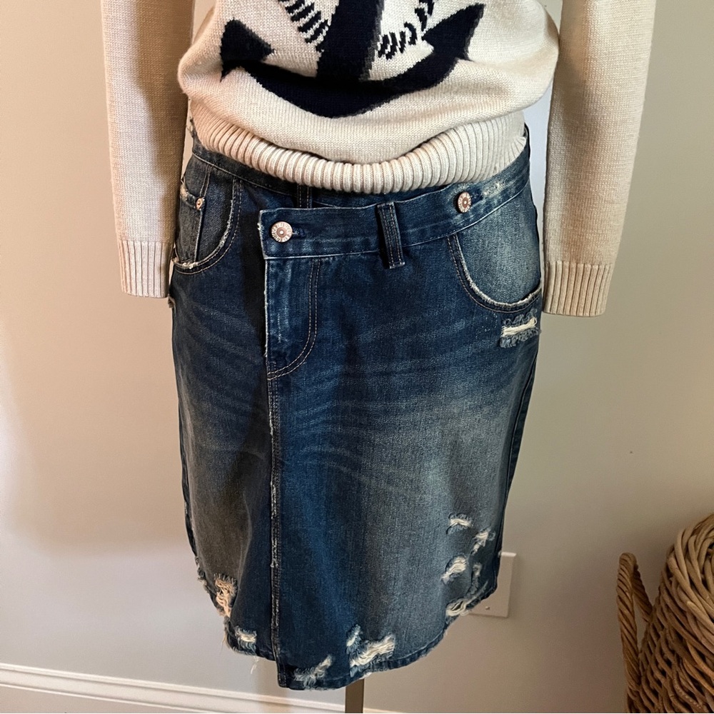 Trafaluc by Zara distressed denim midi skirt
